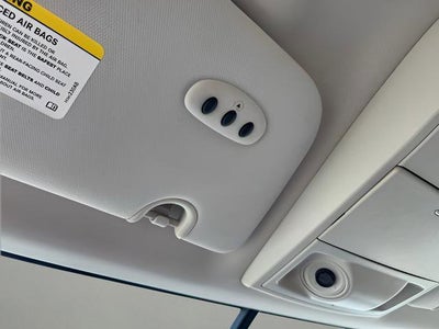 2013 Volkswagen Routan SE w/RSE & Navigation