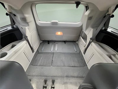 2013 Volkswagen Routan SE w/RSE & Navigation