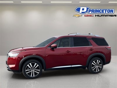 2023 Nissan Pathfinder Platinum
