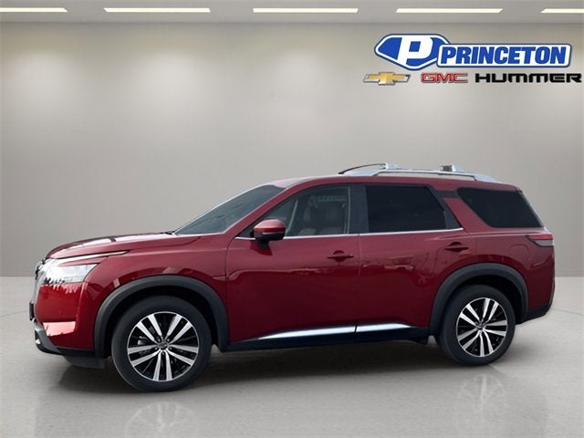 2023 Nissan Pathfinder Platinum