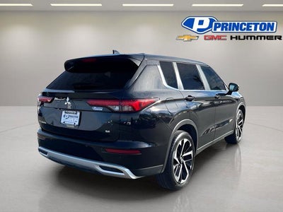 2023 Mitsubishi Outlander SE