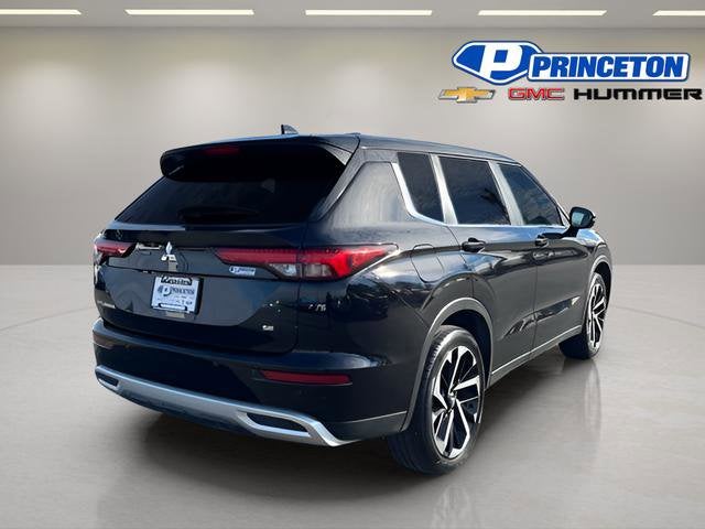 2023 Mitsubishi Outlander SE