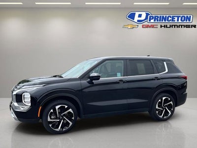 2024 Mitsubishi Outlander SE