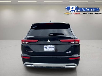 2024 Mitsubishi Outlander SE