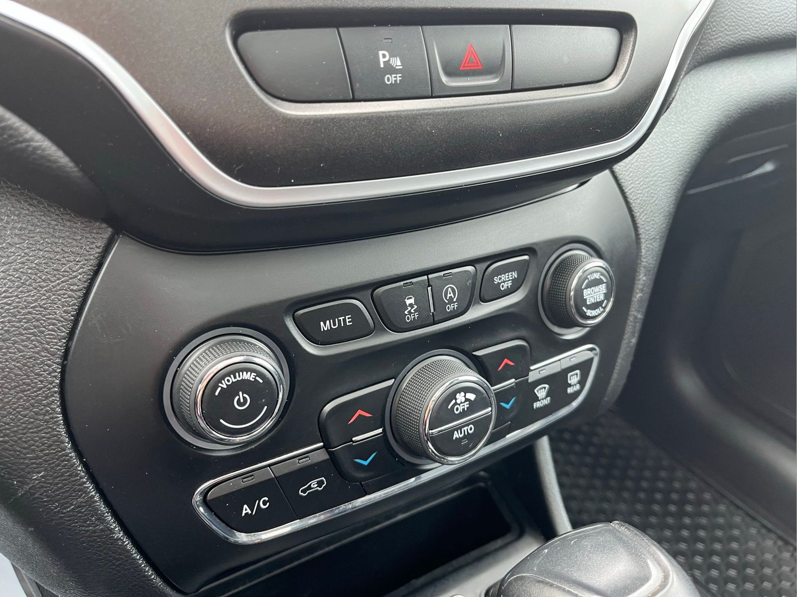 2019 Jeep Cherokee Trailhawk