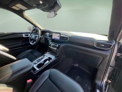 2024 Ford Explorer ST-Line