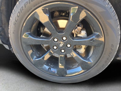 2024 Ford Explorer ST-Line