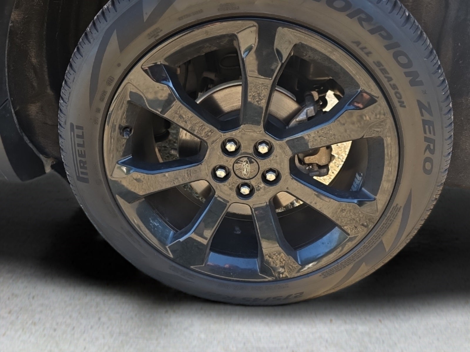 2024 Ford Explorer ST-Line