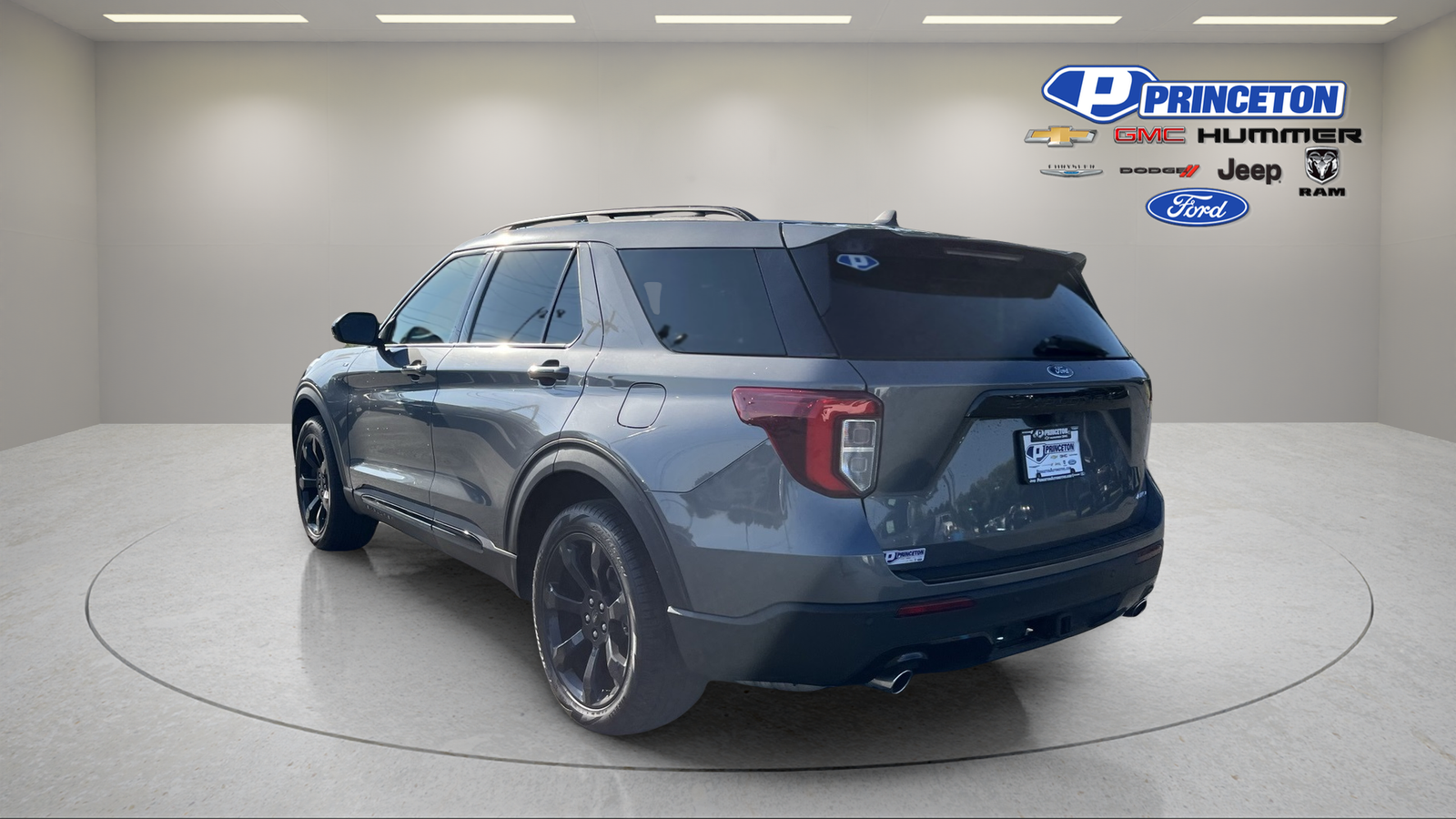 2024 Ford Explorer ST-Line