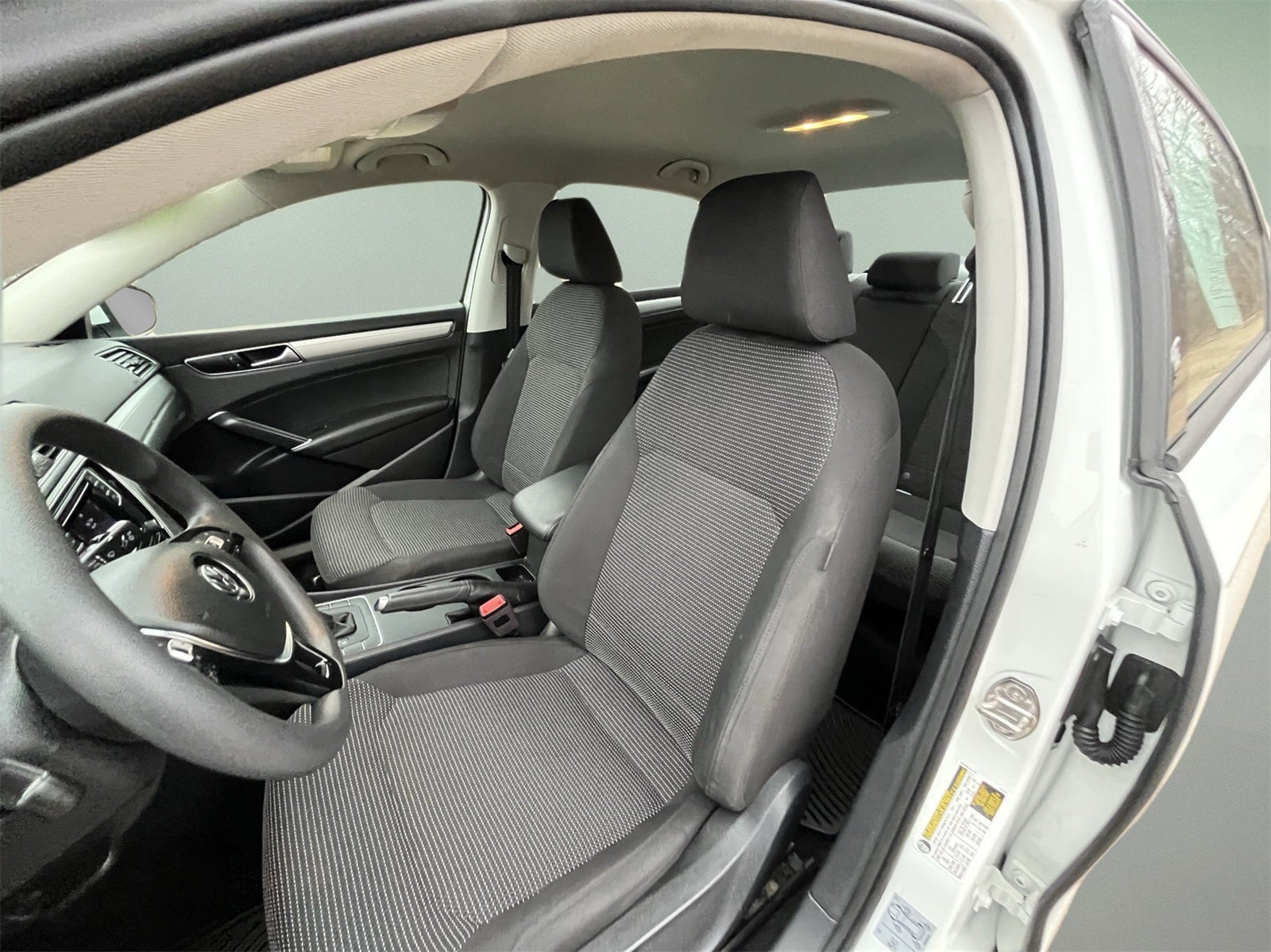 2018 Volkswagen Passat Base