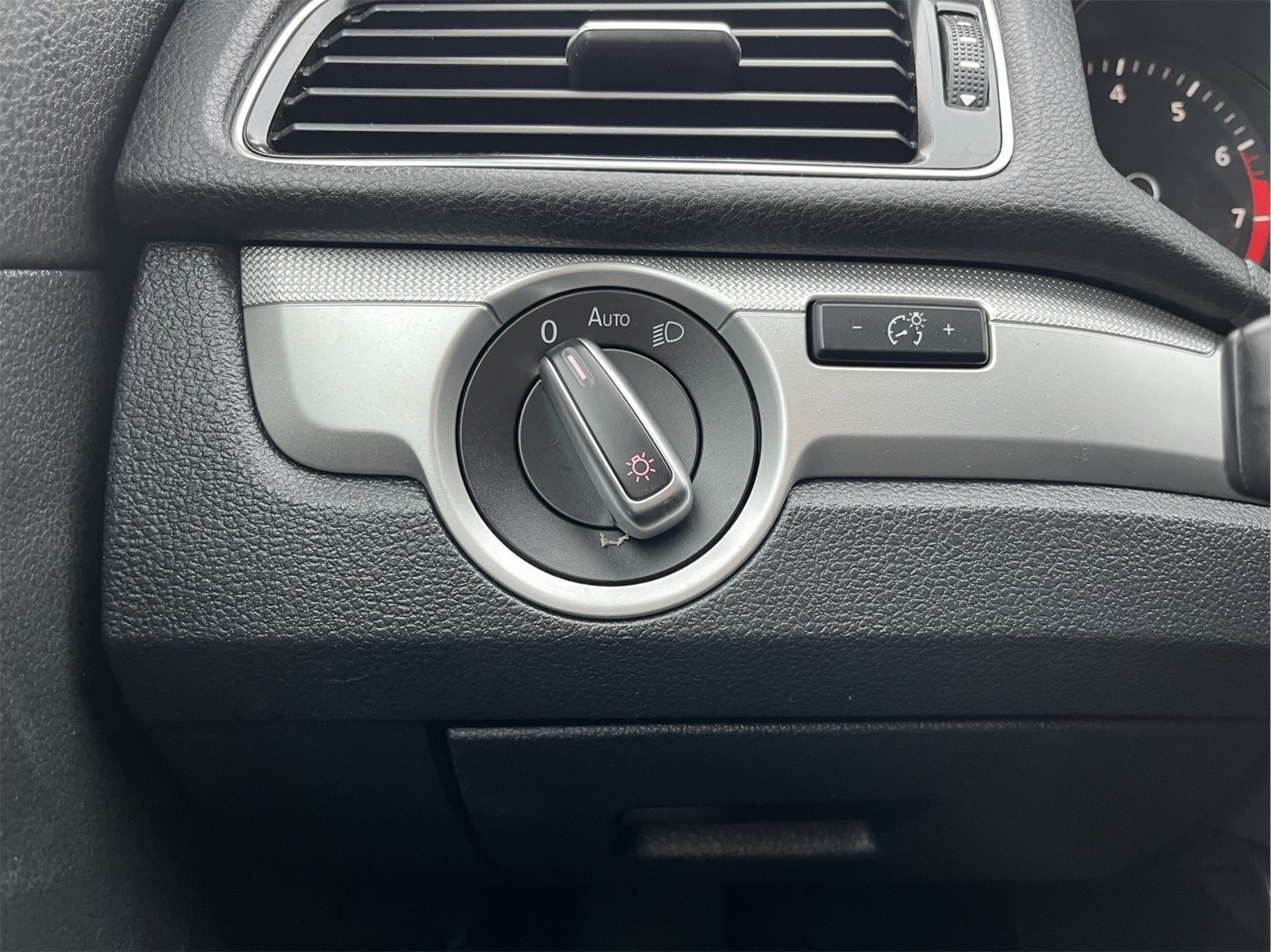 2018 Volkswagen Passat Base