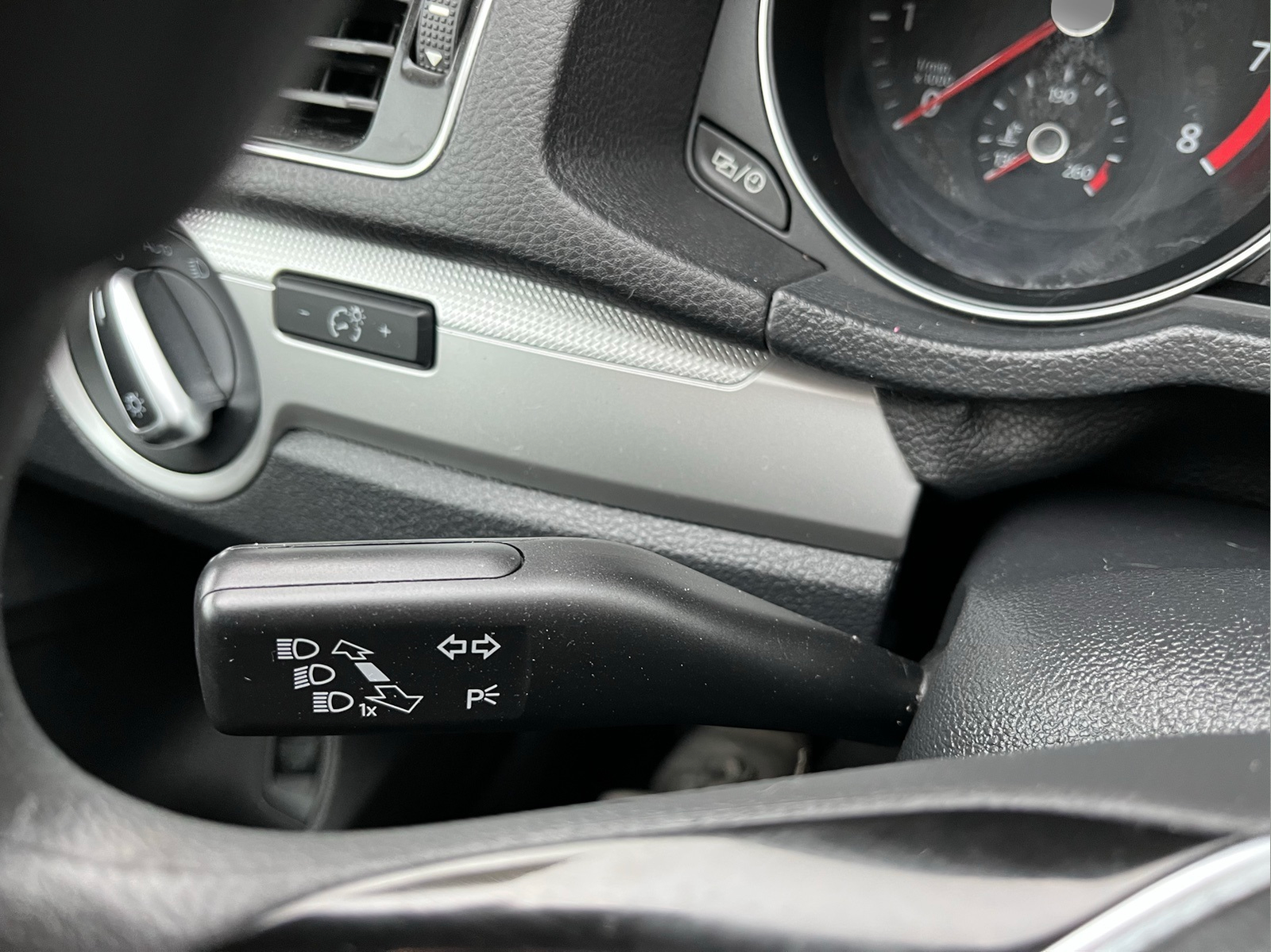 2018 Volkswagen Passat Base