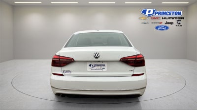 2018 Volkswagen Passat Base