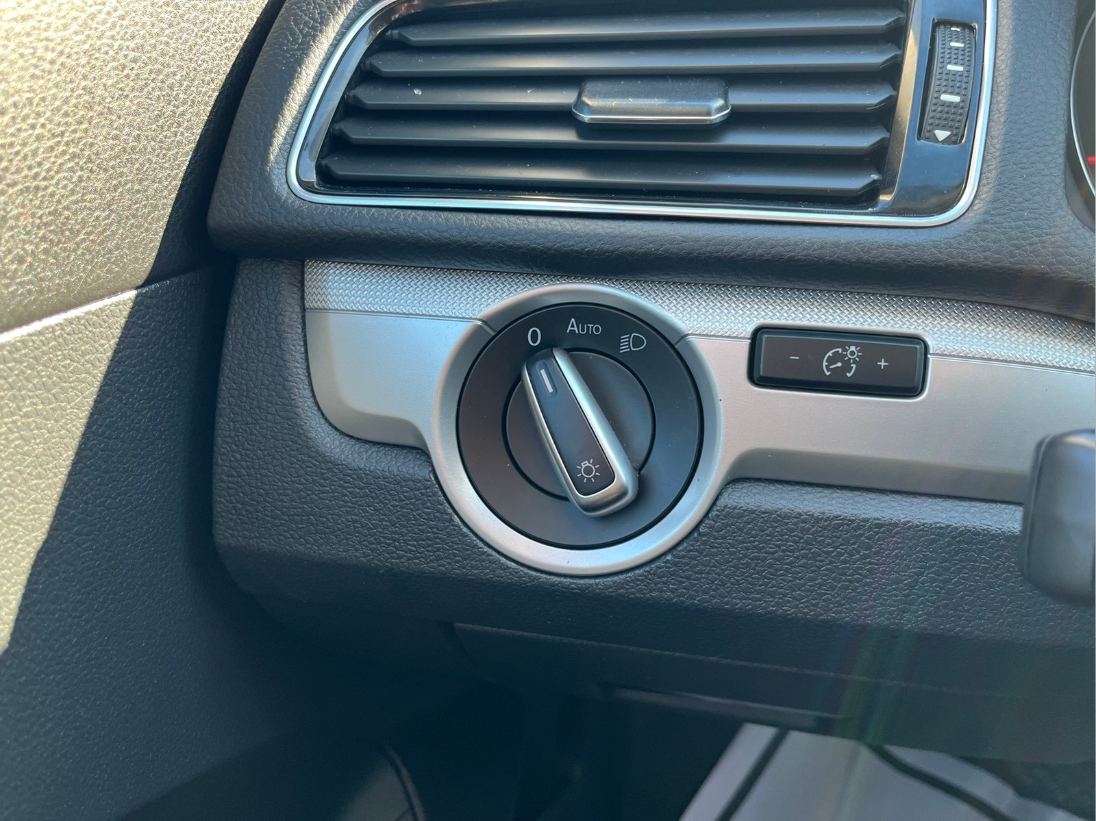 2018 Volkswagen Passat Base