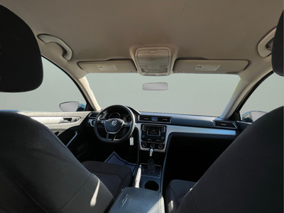 2018 Volkswagen Passat Base