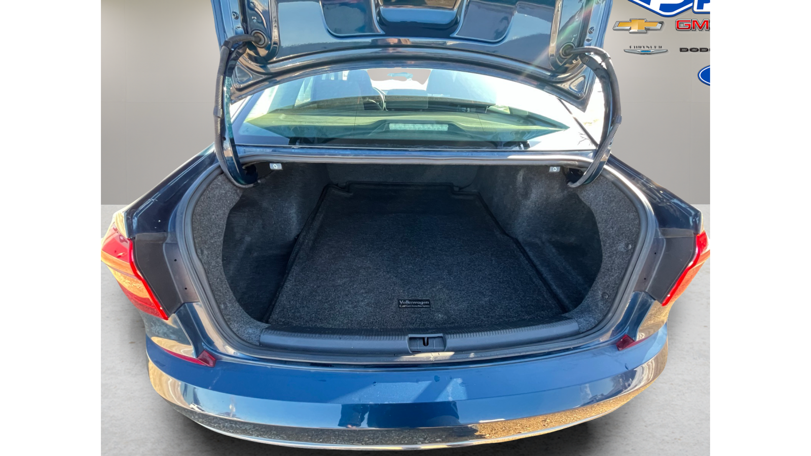 2018 Volkswagen Passat Base