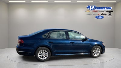 2018 Volkswagen Passat Base