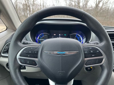 2018 Chrysler Pacifica Hybrid Touring Plus