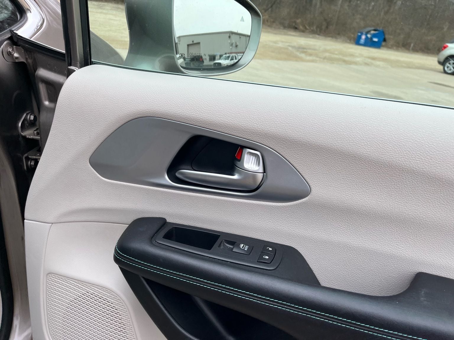 2018 Chrysler Pacifica Hybrid Touring Plus