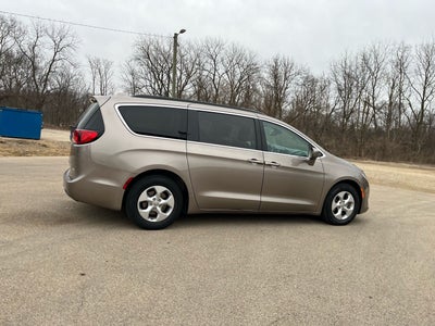 2018 Chrysler Pacifica Hybrid Touring Plus