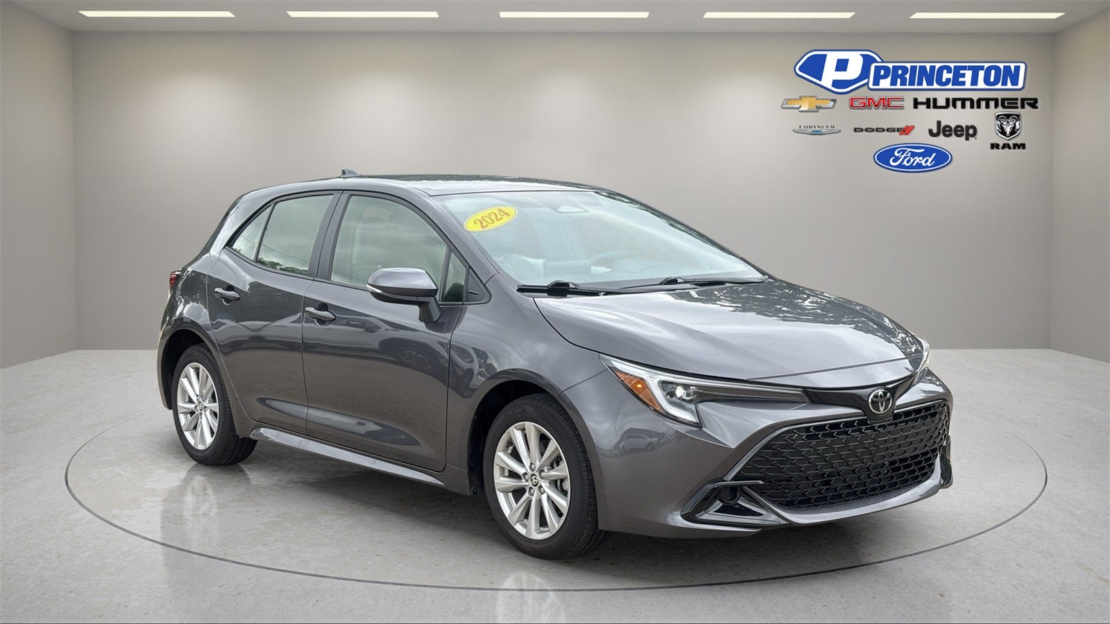 2024 Toyota Corolla Hatchback SE