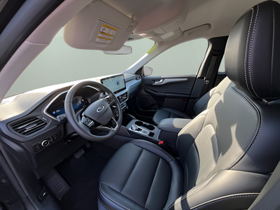 2025 Ford Escape Platinum