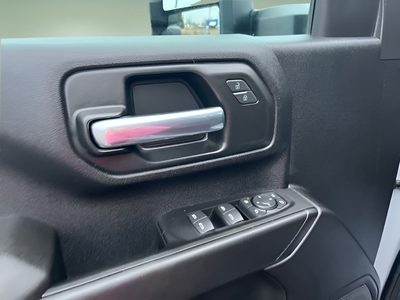 2025 Chevrolet Silverado 2500HD 4WD Crew Cab Standard Bed Custom