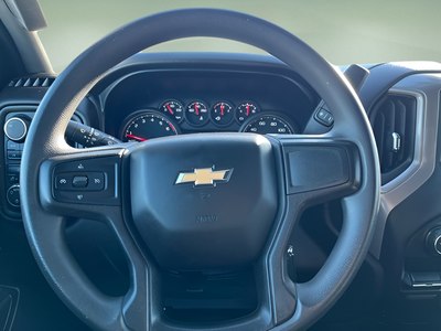 2021 Chevrolet Silverado 1500 4WD Crew Cab Short Bed Custom