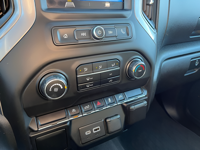 2021 Chevrolet Silverado 1500 4WD Crew Cab Short Bed Custom