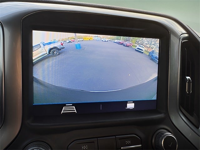 2022 Chevrolet Silverado 1500 LTD 4WD Crew Cab Short Bed LT