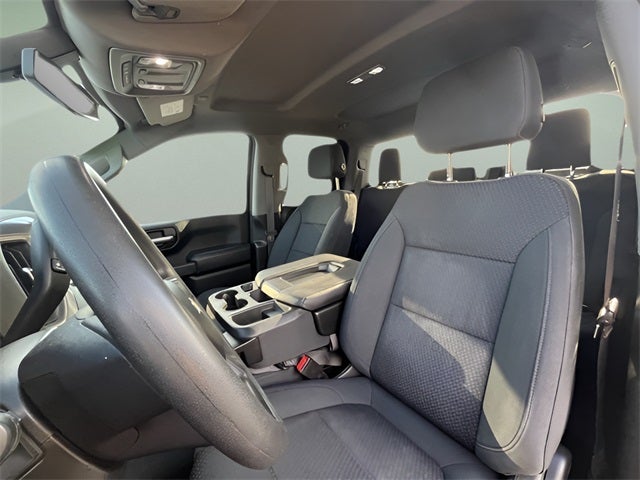 2021 Chevrolet Silverado 1500 4WD Double Cab Standard Bed Custom