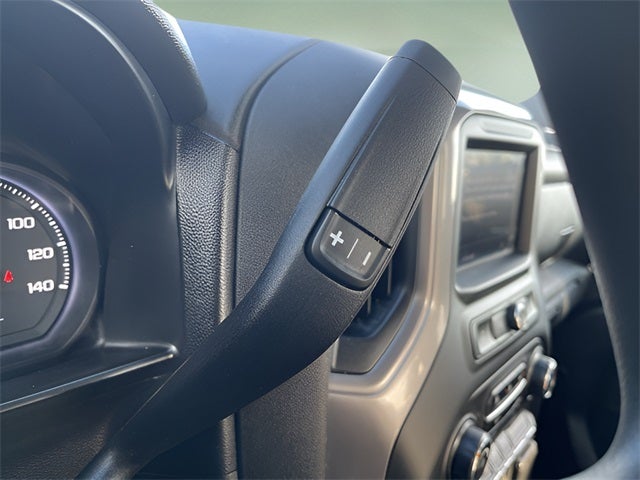 2021 Chevrolet Silverado 1500 4WD Double Cab Standard Bed Custom