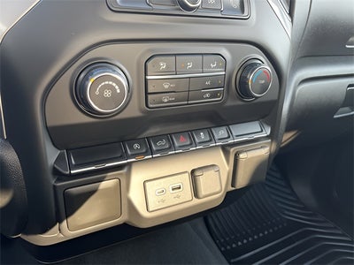 2021 Chevrolet Silverado 1500 4WD Double Cab Standard Bed Custom