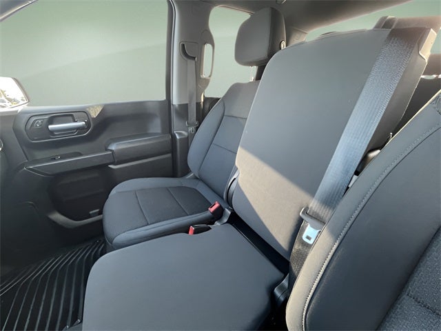 2021 Chevrolet Silverado 1500 4WD Double Cab Standard Bed Custom