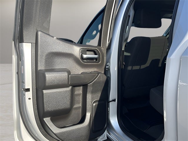 2021 Chevrolet Silverado 1500 4WD Double Cab Standard Bed Custom