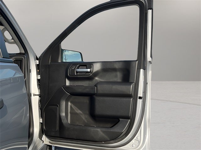 2021 Chevrolet Silverado 1500 4WD Double Cab Standard Bed Custom