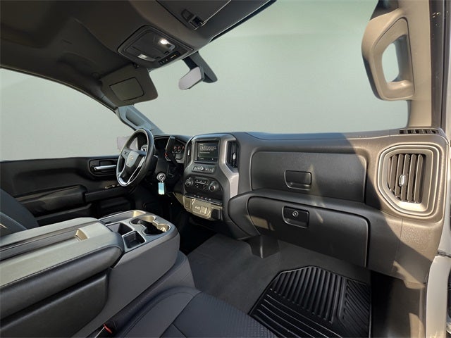 2021 Chevrolet Silverado 1500 4WD Double Cab Standard Bed Custom