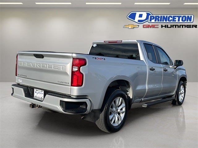 2021 Chevrolet Silverado 1500 4WD Double Cab Standard Bed Custom