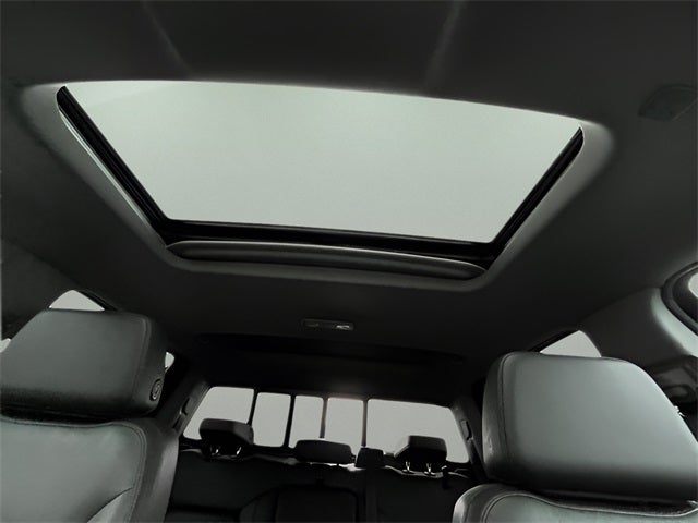 2022 Chevrolet Silverado 1500 4WD Crew Cab Short Bed LTZ