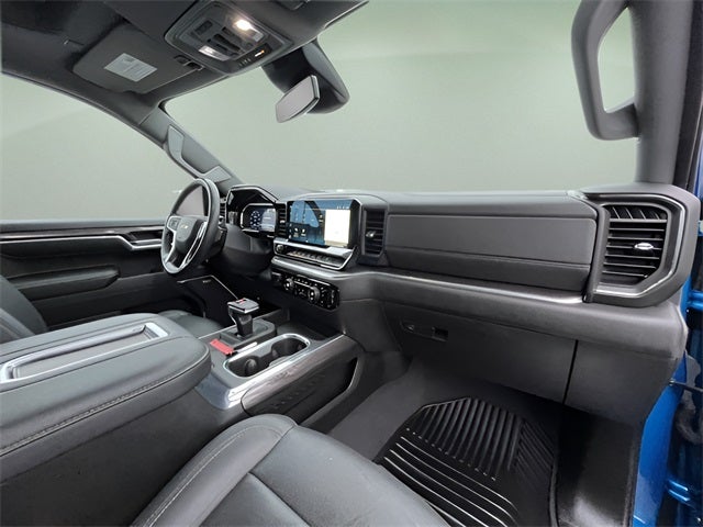 2022 Chevrolet Silverado 1500 4WD Crew Cab Short Bed LTZ