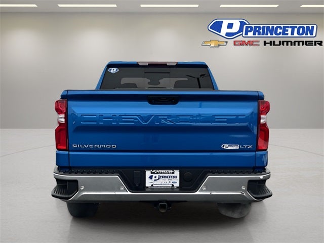 2022 Chevrolet Silverado 1500 4WD Crew Cab Short Bed LTZ