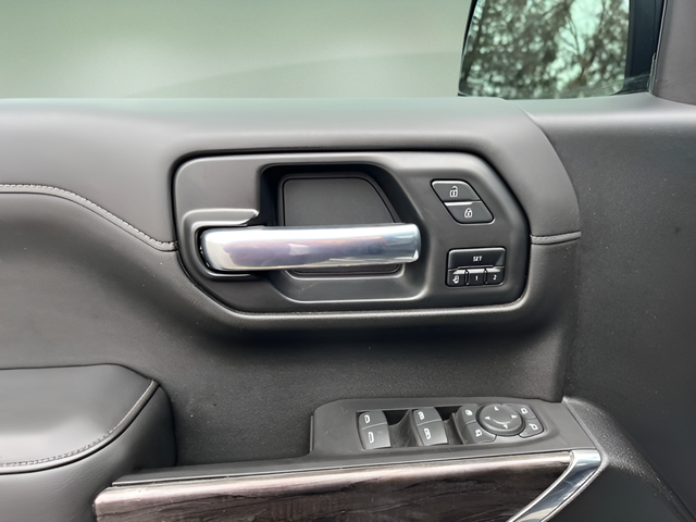 2020 Chevrolet Silverado 1500 4WD Crew Cab Short Bed LTZ