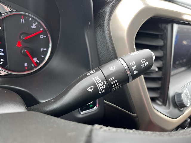 2023 GMC Acadia AWD Denali