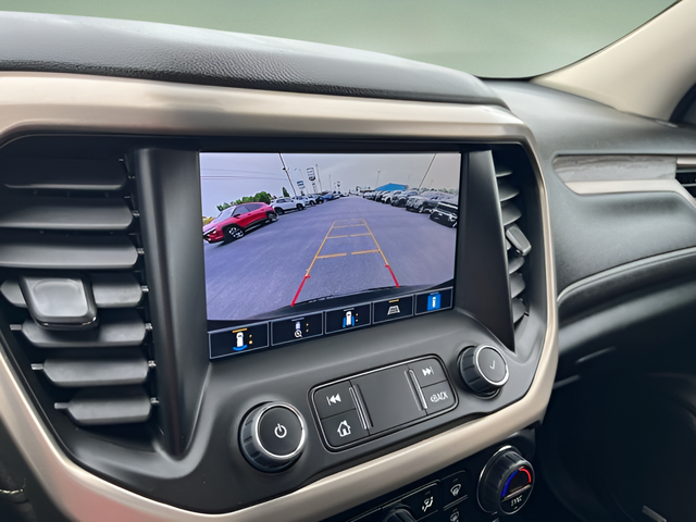 2023 GMC Acadia AWD Denali