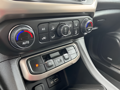 2023 GMC Acadia AWD Denali