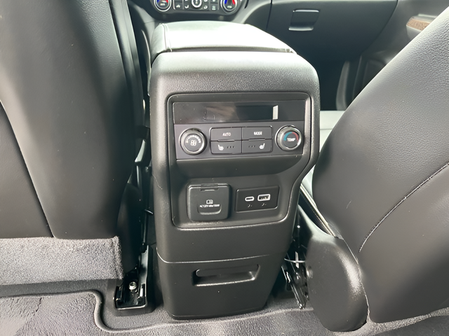 2023 GMC Acadia AWD Denali