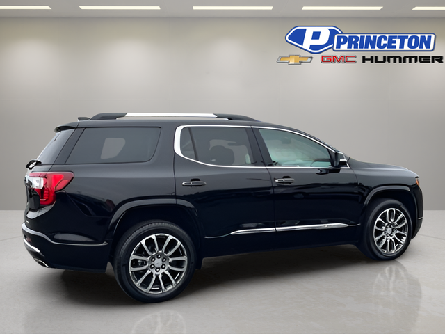 2023 GMC Acadia AWD Denali