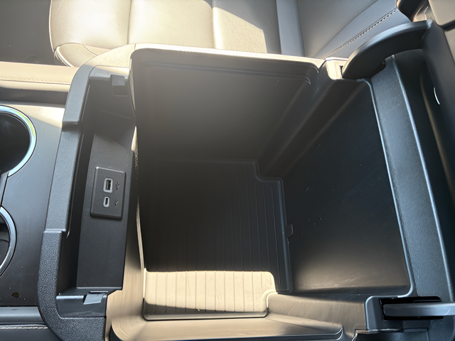 2023 GMC Yukon 4WD SLT