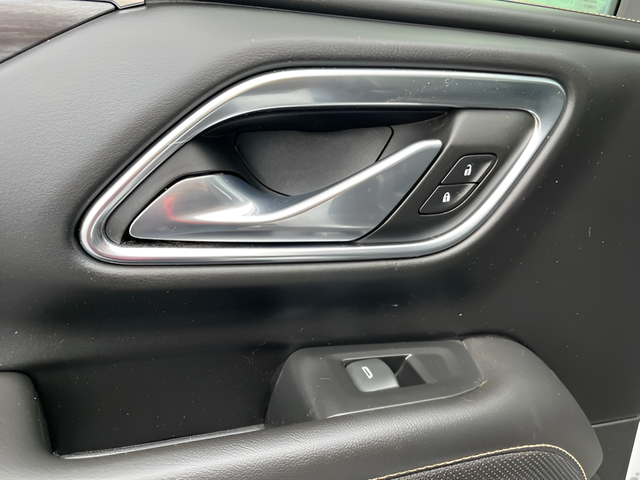 2023 GMC Yukon 4WD SLT