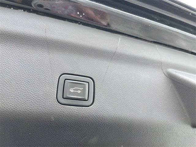 2022 GMC Yukon 4WD Denali